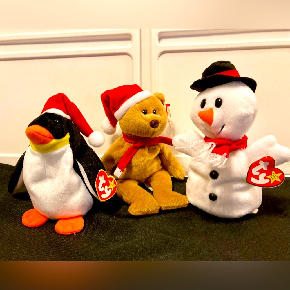 3 Ty holiday beanies set